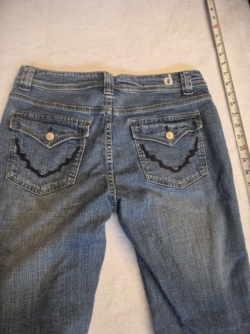 d. jeans Medium Blue Boyfriend Jeans with Black Embroidered Pockets